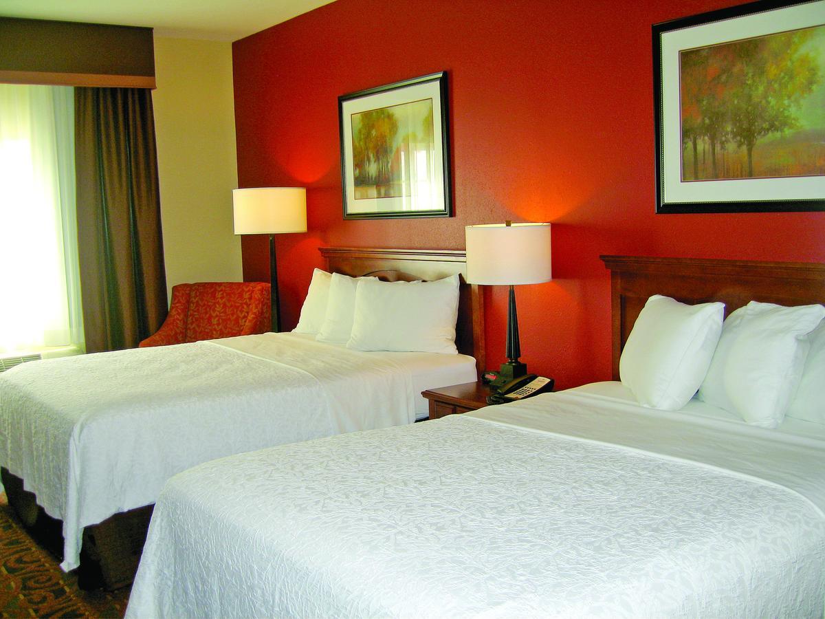 Savanna Inn & Suites 외부 사진